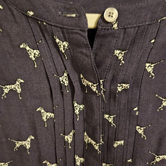 Talbots Woman SZ 10 Novelty Dalmatian Blouse Pin Tuck Front Long Roll Tab Sleeve - Picture 3 of 8